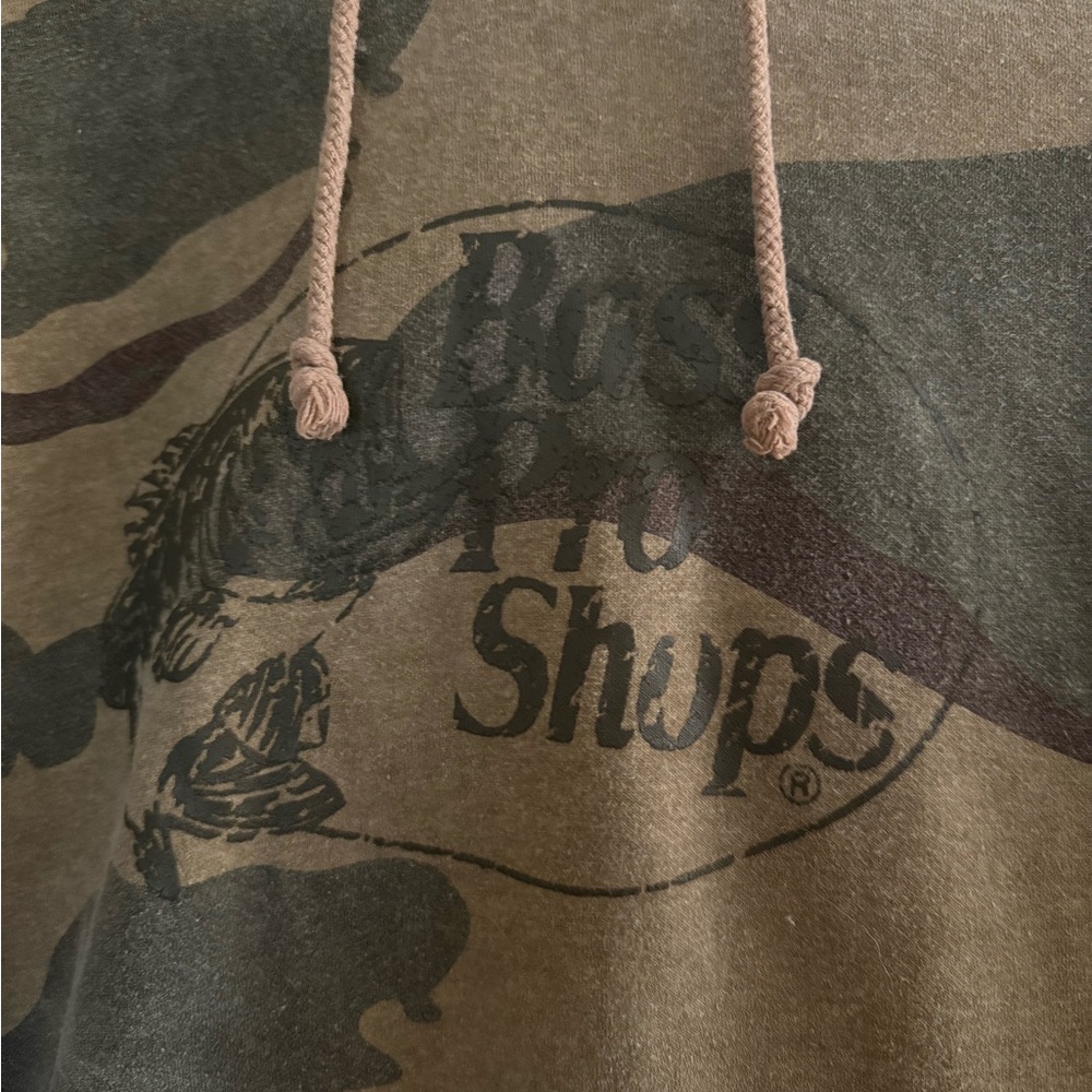 Preloved Bass Pro Shops Green and Brown Camo Hoodie - Picture 2 of 5